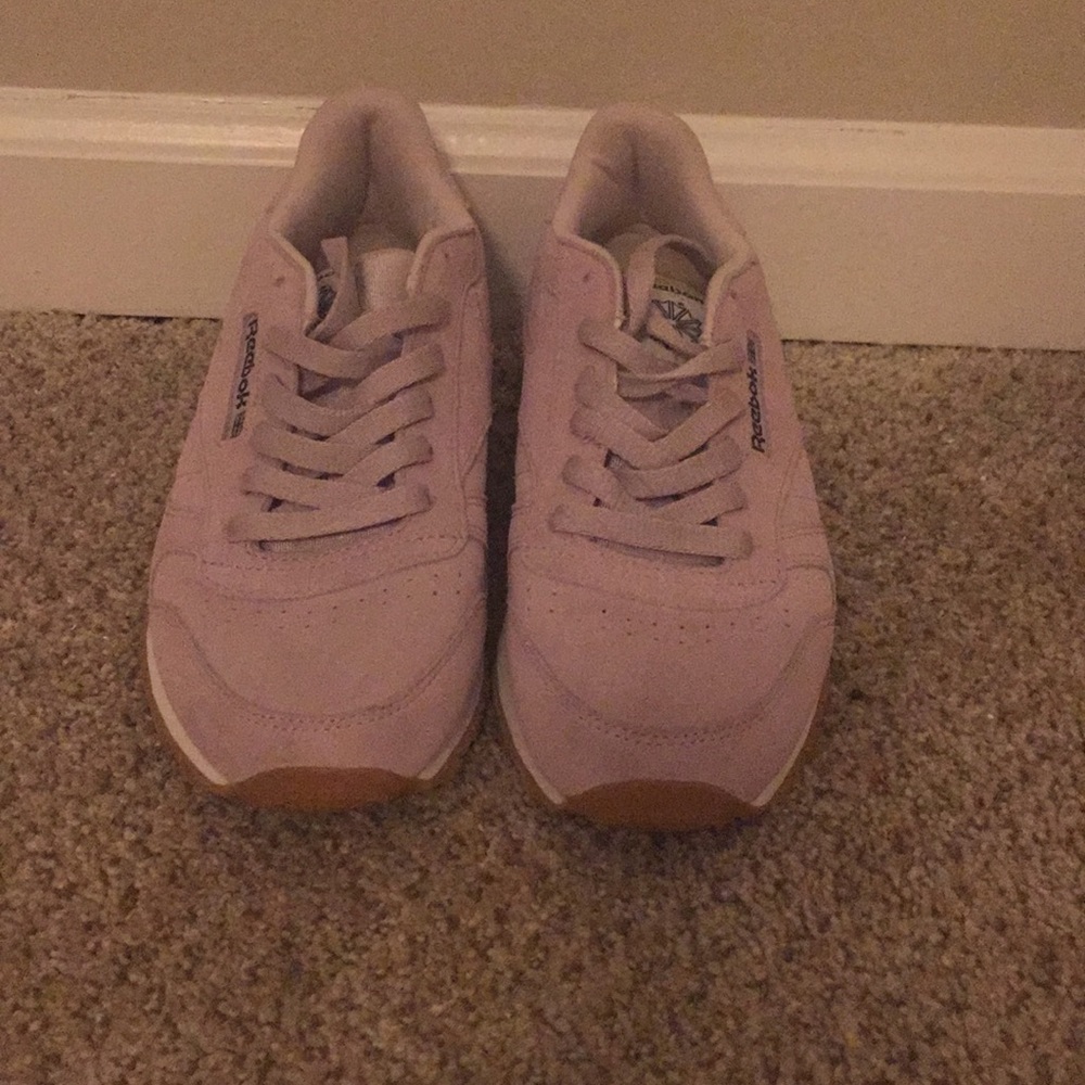 Light Purple Reebok Size Youth 6.5 SOLD SOLD